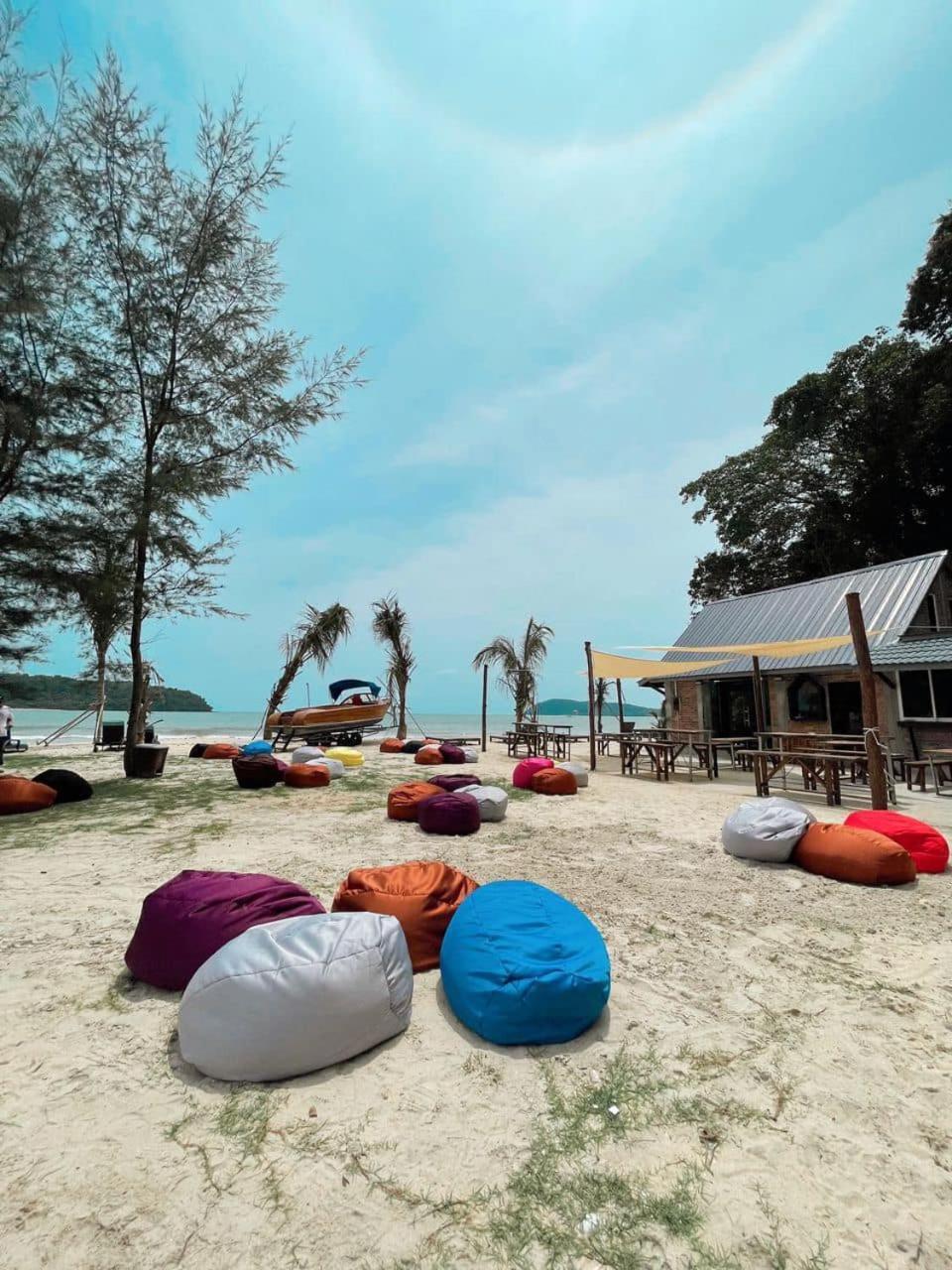 Langkawi Pantai Cenang - Private Beach Glamping Experience Экстерьер фото